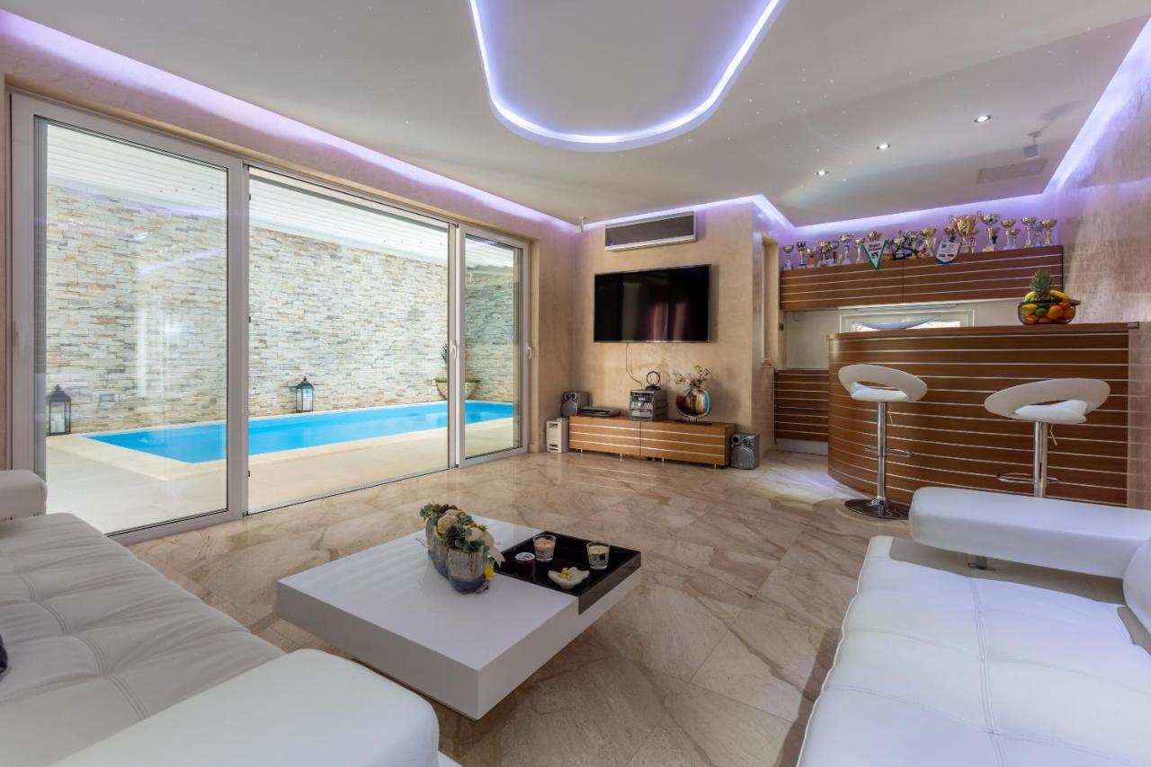 Villa M 드라말리 외부 사진
